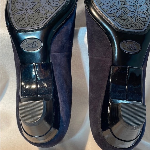 Sofft Navy Blue Suede Heels with Chunky Low Heel and Bow Detail EUC 8N - Picture 9 of 13